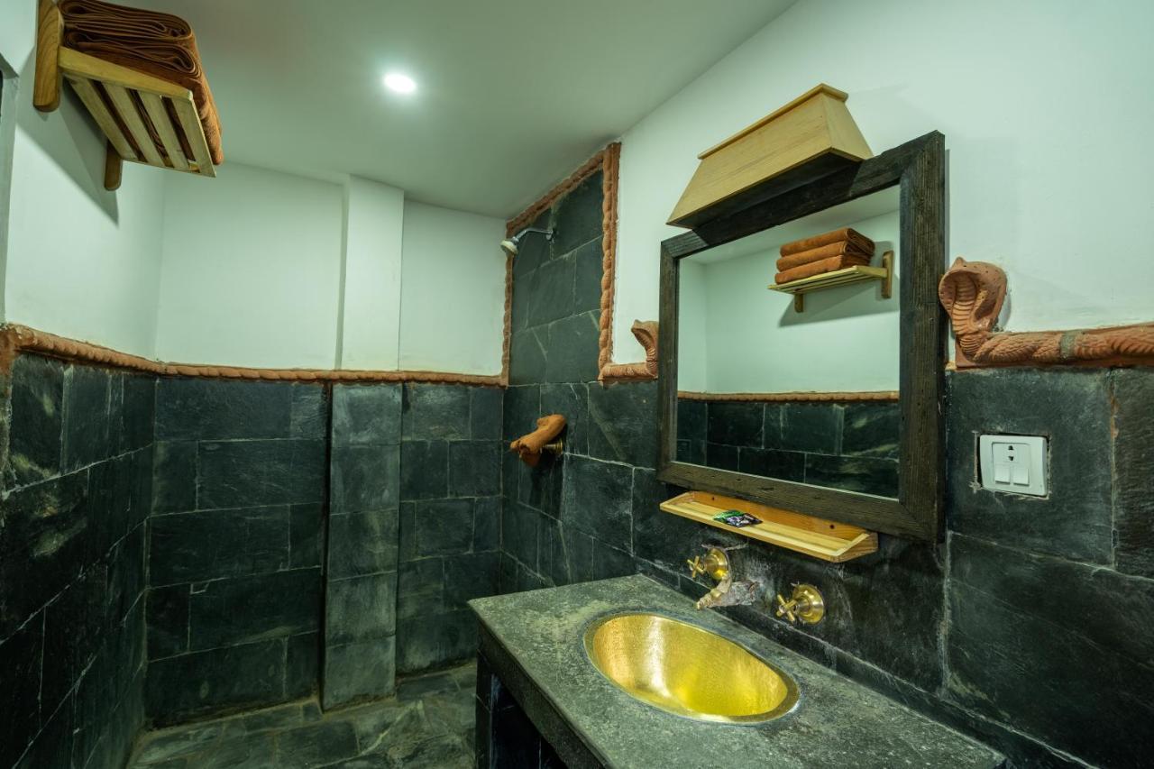 Hotel Ganesh Himal Katmandu Dış mekan fotoğraf