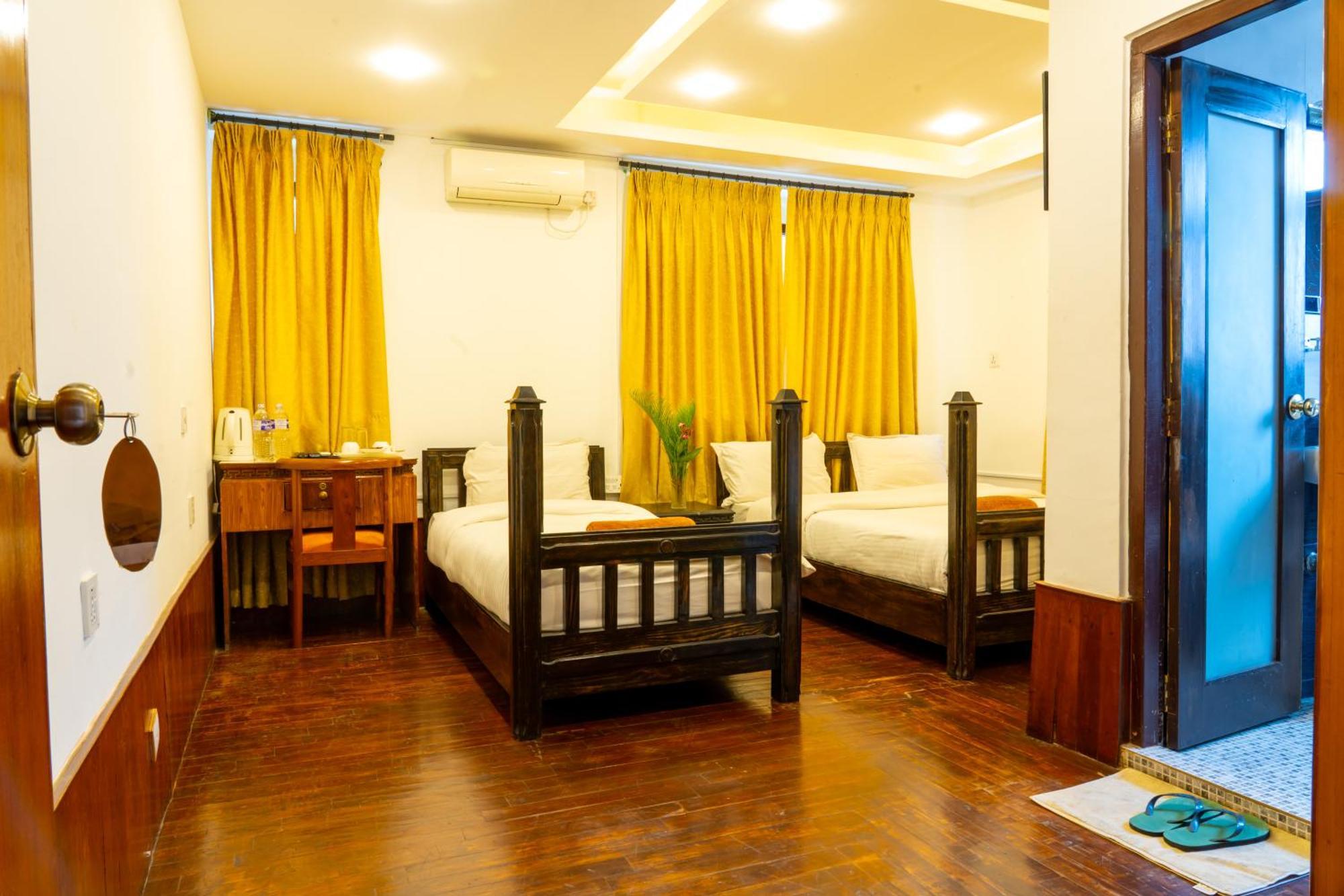 Hotel Ganesh Himal Katmandu Dış mekan fotoğraf