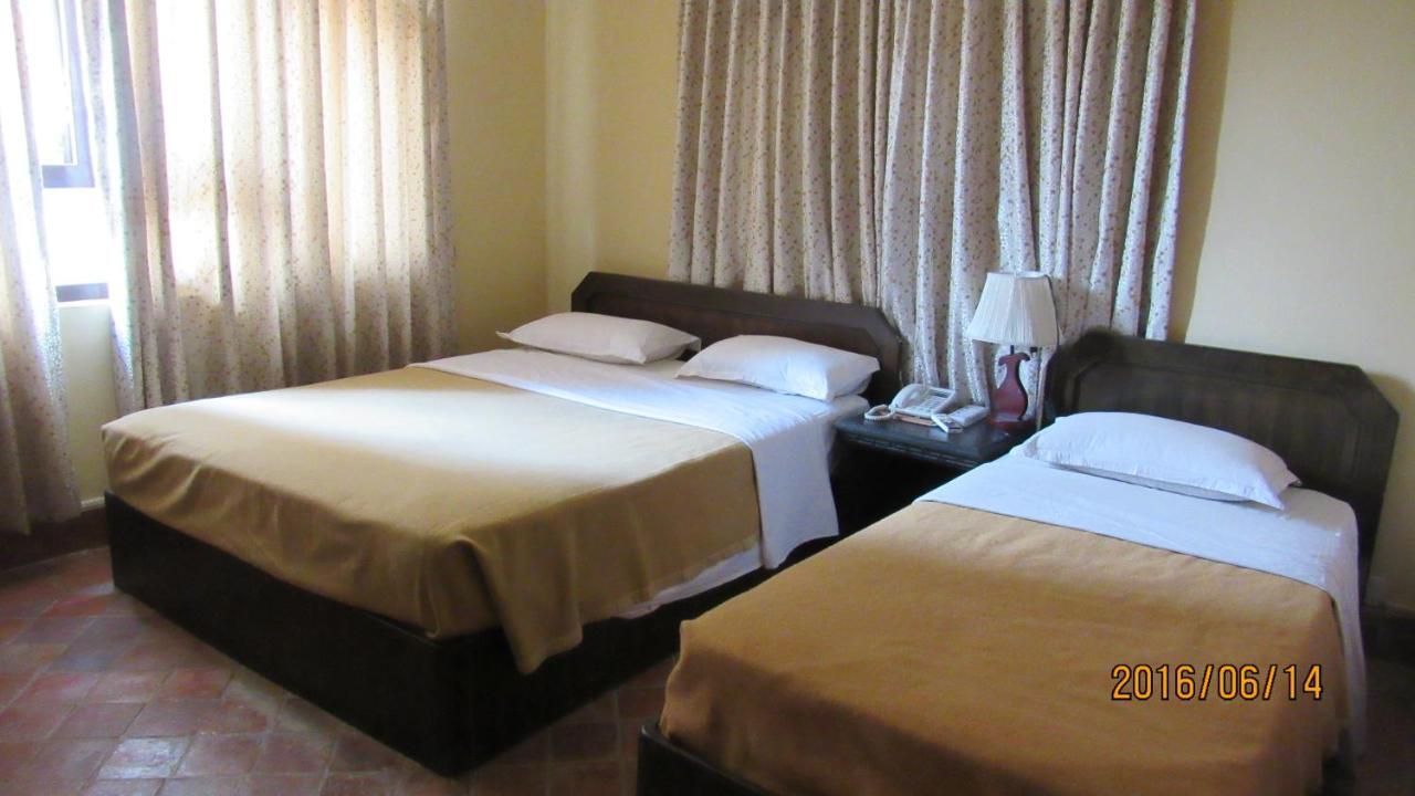 Hotel Ganesh Himal Katmandu Dış mekan fotoğraf